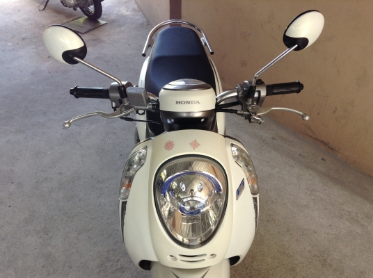 ขาย!!! สกู๊ปปี้นิว ตัวใหม่ สภาพสวย ปี56 รถเครื่องดีคับ ทะเบียนครบ ภาษีไม่หมด