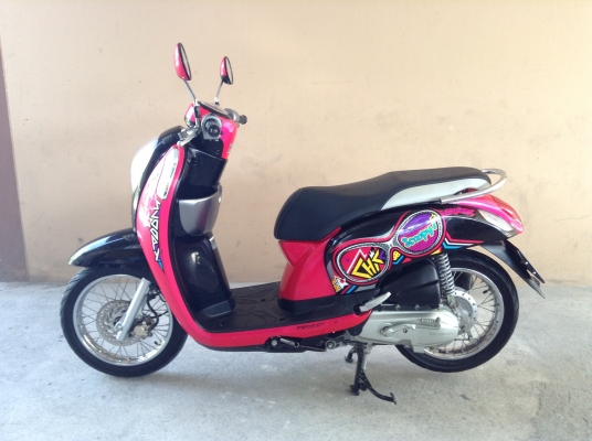 ขาย!!! สกู๊ปปี้ไอนิว ตัวใหม่ สภาพสวย ปี56 รถเครื่องดีคับ ทะเบียนครบ ภาษีไม่หมด