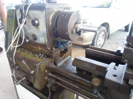 เครื่องกลึง  5 ฟุต 3 เพลา เกียร์บล็อก ยี่ห้อ ชิงฟง พร้อมใช้งานได้ทันที 69,000