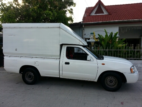 NISSAN ฟอนเทียร์ 02 ค เจ แก๊ส ออโต้ บางๆ