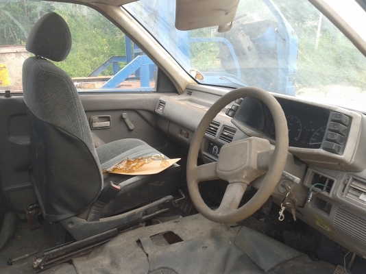 ขายหัว isuzu ไม่่มีเครื่อง ไม่มี ทบ สภาพ ตามรูป ขายด่วนคับ