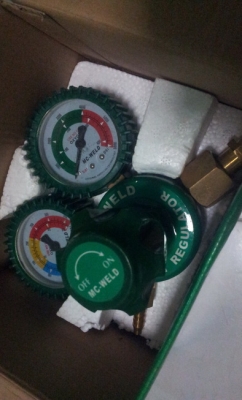 เกจปรับแรงดันอ๊อกซิเจน พร้อมเอาไปใช้งานครับ