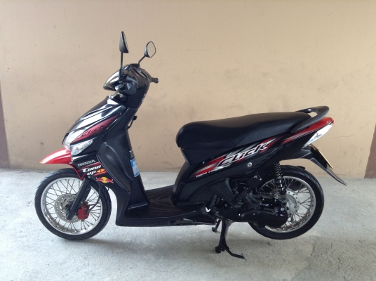 ขาย!!! ฮอนด้าคลิ๊ก สภาพสวย ปี50 รถเครื่องดีคับ ทะเบียนครบ ภาษีไม่หมด