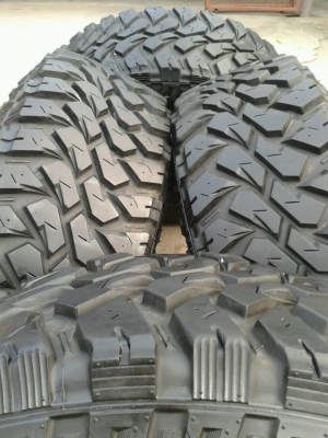 ขาย ยางMud MAXXIS 764 ขนาด265/75R16พร้อมล้อหยดนำ้16x8-28