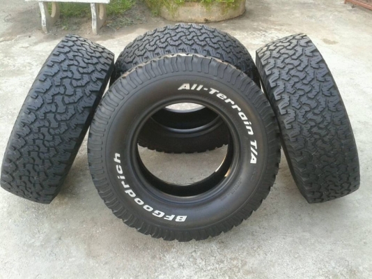 ขาย ยางMud MAXXIS 764 ขนาด265/75R16พร้อมล้อหยดนำ้16x8-28