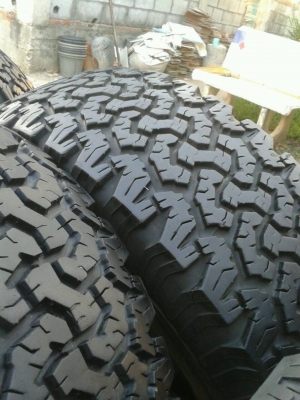 ขาย ยางMud MAXXIS 764 ขนาด265/75R16พร้อมล้อหยดนำ้16x8-28