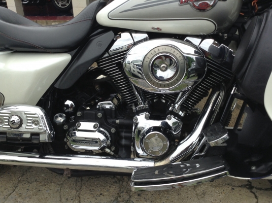 ธารนนทบุรี//ขาย harley-davidson ultraclassic ปี2007 สวยๆ ของแต่งเต็ม ทะเบียนแท้ ราคา700,000 บาท ธารนนทบุรี//ขาย harley-davidson ultraclassic ปี2007 สวยๆ ของแต่งเต็ม ทะเบียนแท้ ราคา700,000 บาท