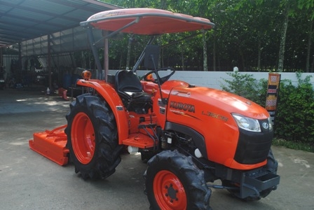 ขายรถไถ Kubota L 3608 (4WD) พร้อมเครื่องตัดหญ้าใหม่ 1.20 เมตร ขายรถไถ Kubota L 3608 (4WD) พร้อมเครื่องตัดหญ้าใหม่ 1.20 เมตร