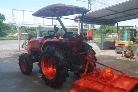 ขายรถไถ Kubota L 3608 (4WD) พร้อมเครื่องตัดหญ้าใหม่ 1.20 เมตร