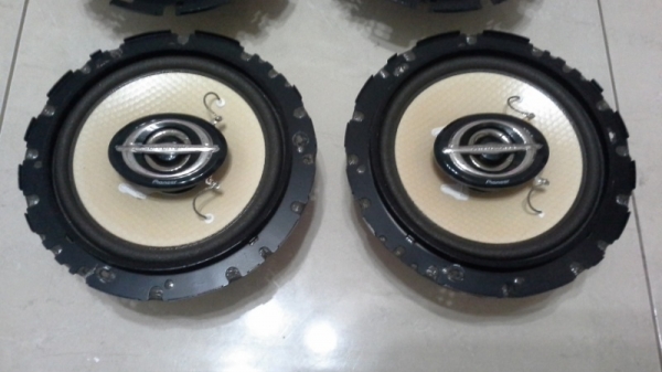 Sale!! ลำโพง Pioneer 6" แกนร่วมสองทางยกชุด 4 ตัว เสียงดี ราคาถูก