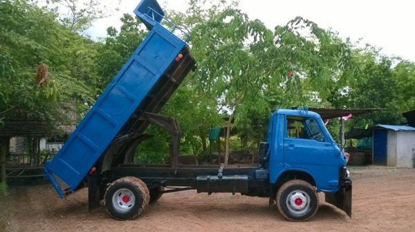 ขาย 6 ล้อดั้ม ISUZU 85 แรงสภาพพร้อมใช้งาน เครื่องแน่น คัสซีดี มีเล่มทะเบียนแต่ขาดชุดโอน ราคาคุยกันได้ครับ