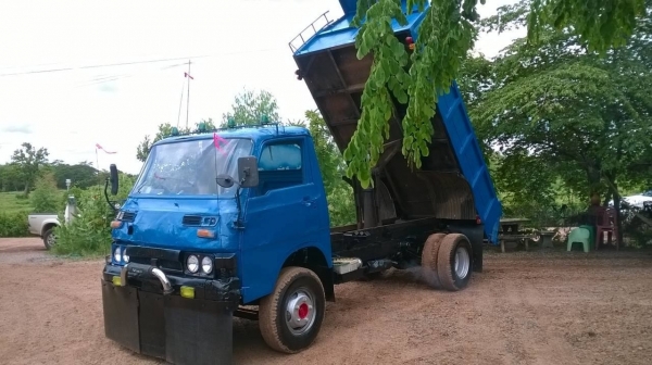 ขาย 6 ล้อดั้ม ISUZU 85 แรงสภาพพร้อมใช้งาน เครื่องแน่น คัสซีดี มีเล่มทะเบียนแต่ขาดชุดโอน ราคาคุยกันได้ครับ