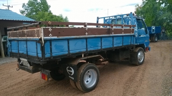 ขาย 6 ล้อ TOYOTA BU15 85 แรงม้า เครื่องแน่น คัสซีสวย เกียร์สั้น ทะเบียนเอกสารครบพร้อมโอน