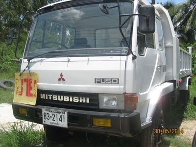 ขายหกล้อดั้มพ์ mitsu 160 แรง กระบะดั้มพ์ 3.8 m พร้อมใช้ โทร 088-4501277