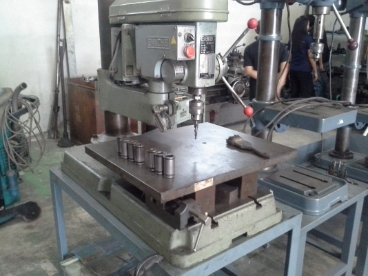 เครื่องแท่นสว่านเจาะ สวิงลึก ญี่ปุ่น ENKOH'S ระยะแขนสวิง 350 mm.ขายรวมแท่น สภาพเครื่องจักรพร้อมใช้งาน