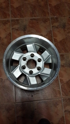 ขายล้อแม็ก 6 รู กว้าง 8.5 นิ้ว