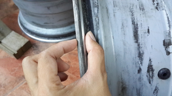 ขายล้อแม็ก 6 รู กว้าง 8.5 นิ้ว