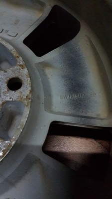 ขายล้อแม็ก 6 รู กว้าง 8.5 นิ้ว