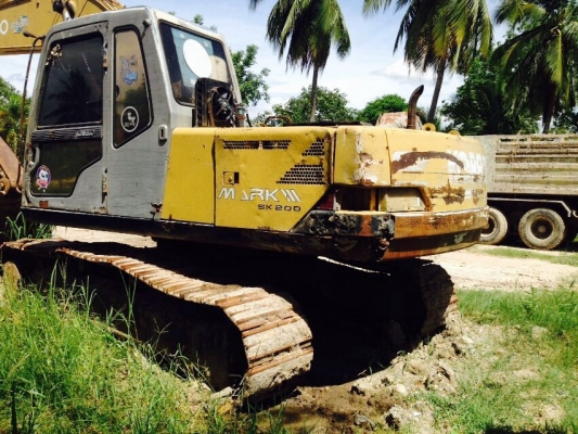 ขายรถแบคโฮKOBELCO SK200 MARK IIIพร้อมใช้งานราคาเบาๆ