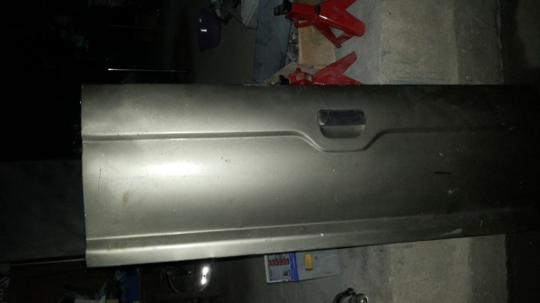 ฝาปิดท้ายมิตซูสตราด้าท้งชุดเลยคับติ