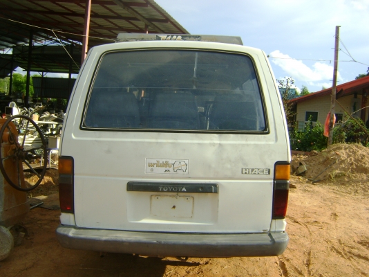 รถตู้  เครื่อง 2400   ราคา    70,000  บาท