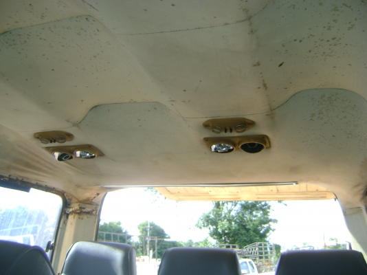 รถตู้  เครื่อง 2400   ราคา    70,000  บาท