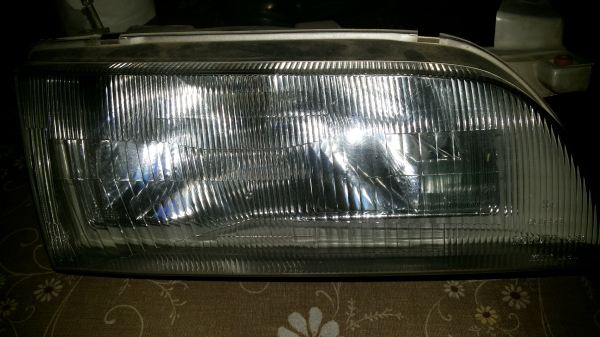 ไฟหน้าโตโยต้า3ห่วงของแท้เลนใสมากแถมไฟมุมข้างซ้าย