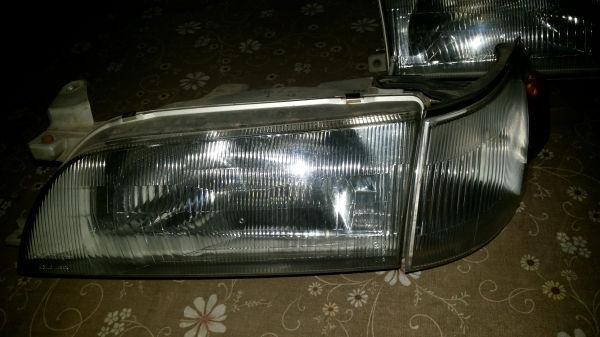 ไฟหน้าโตโยต้า3ห่วงของแท้เลนใสมากแถมไฟมุมข้างซ้าย ไฟหน้าโตโยต้า3ห่วงของแท้เลนใสมากแถมไฟมุมข้างซ้าย