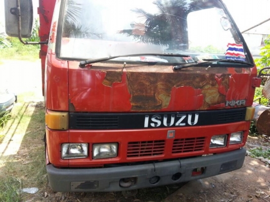 รถอีซูซุ 4 ล้อ  88 แรงม้า. ปี 36  สนใจติดต่อ 081 - 6079515