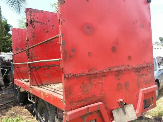 รถอีซูซุ 4 ล้อ  88 แรงม้า. ปี 36  สนใจติดต่อ 081 - 6079515