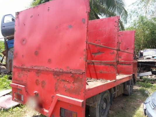 รถอีซูซุ 4 ล้อ  88 แรงม้า. ปี 36  สนใจติดต่อ 081 - 6079515