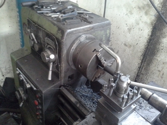 เครื่องกลึง GOODWAY GW-1640 ขนาด 6 ฟุต 4 เพลาเด้ง ระบบเกียร์บล็อค พร้อมมีเบรค สภาพพร้อมใช้งาน