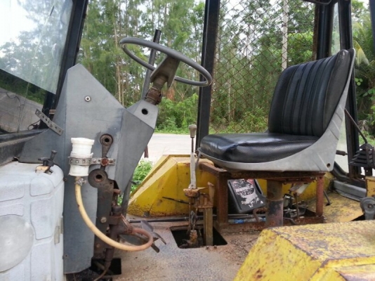 รถตัก JCB / ตักหน้าขุดหลัง.   สนใจติดต่อ 081 - 6079515