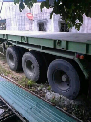 ขาย หางพื้นเรียบ สามมิต. 3 เพลา แท้.  สนใจติดต่อ 081 - 6079515