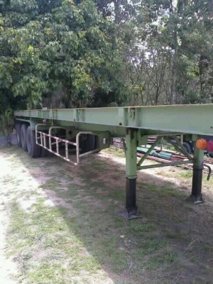 ขาย หางพื้นเรียบ สามมิต. 3 เพลา แท้.  สนใจติดต่อ 081 - 6079515