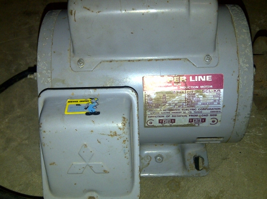 มอเตอร์1 แรงม้า mitsubishi 1 เฟส 220 V. ออกตัวขับได้ดีมีคาปาซิเตอร์ 2 ตัว เป็นแบบโครงสร้างเหล็กแข็ง สภาพพร้อมใช้