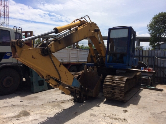 รถคักโคมัตสุ100-3สภาพพร้อมใช้งานมากๆๆครับราคาต่อรองได้ครับ