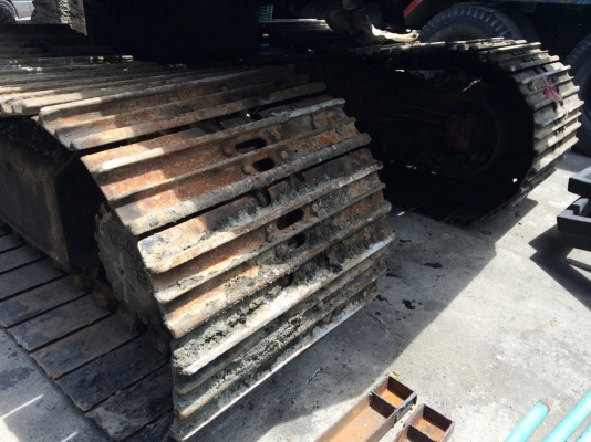 รถคักโคมัตสุ100-3สภาพพร้อมใช้งานมากๆๆครับราคาต่อรองได้ครับ