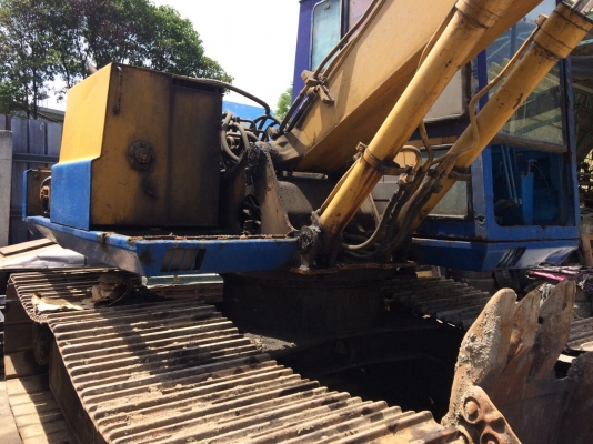 รถคักโคมัตสุ100-3สภาพพร้อมใช้งานมากๆๆครับราคาต่อรองได้ครับ