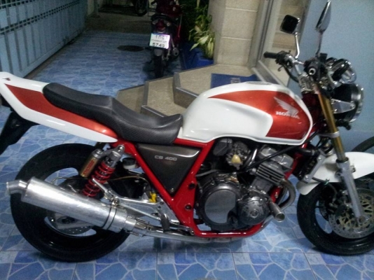 ขาย cb400 ทะเบียนโอนนอก 65,000