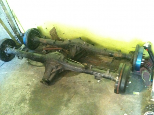 ขายเพลาท้าย ไทรทรั่น 3.5 เต็ด และ เพลา ไทเกอร์ 3.5 เต็ด สภาพสวยๆ