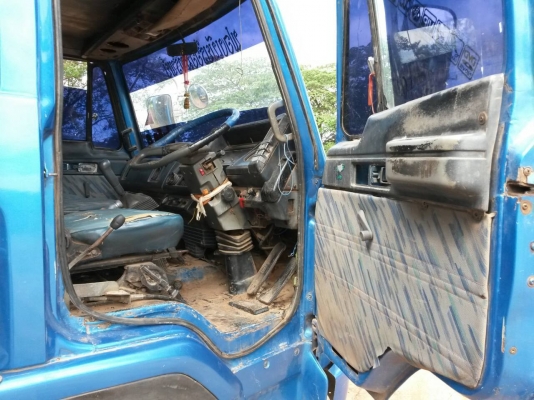 **680,000 บ.ต่อรอง**ขาย6ล้อดั้มดินราคาเบาๆ ISUZU ROCKY FRR 175 6BG1 เครื่องแน่น แห้งดี แรงดี เกียร์ดีไม่หลุด ช่วงล่างFหน้า-หลัง คัสซีดีไม่ปะไม่ดาม กระบะดั้มเหล็ก5ตันยิงหน้า3.60ม.สภาพดี พื้นดีข้างดีไม่ผุ หัวเก๋งดีภายในโอเค คอนโซลโอเค พ.พาวเวอร์ เบรคทริฟฟี่