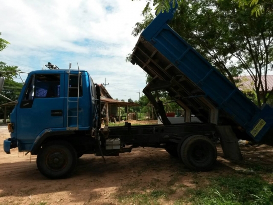 **680,000 บ.ต่อรอง**ขาย6ล้อดั้มดินราคาเบาๆ ISUZU ROCKY FRR 175 6BG1 เครื่องแน่น แห้งดี แรงดี เกียร์ดีไม่หลุด ช่วงล่างFหน้า-หลัง คัสซีดีไม่ปะไม่ดาม กระบะดั้มเหล็ก5ตันยิงหน้า3.60ม.สภาพดี พื้นดีข้างดีไม่ผุ หัวเก๋งดีภายในโอเค คอนโซลโอเค พ.พาวเวอร์ เบรคทริฟฟี่