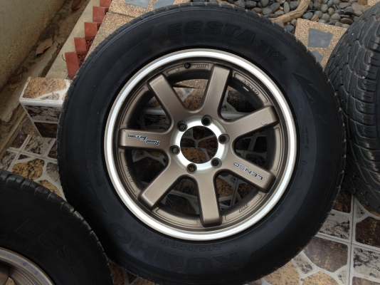 ขายแม็ก Lenso RT-7  ET21 พร้อมยาง Kumho KL12 (ECSTA STX)  ยกเลิกรายการนี้นะค่ะ