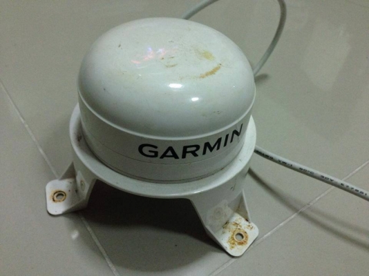 ขายGarmin 585 มือสองสภาพสวย อุปกรณืครบ