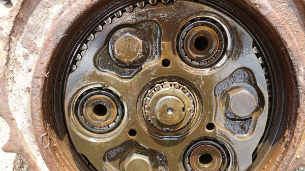 ขายด่วน ตัวเดินKOMATSUPC 120-3 ลูกละ 55,000