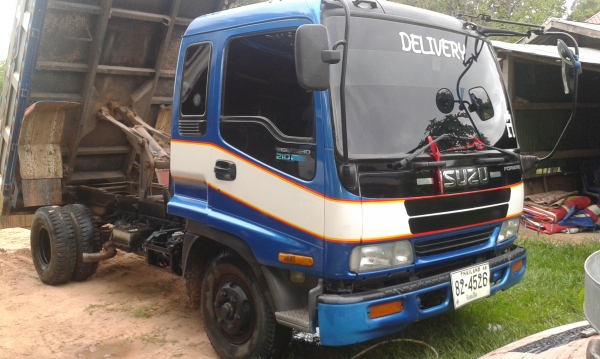 ขาย ISUZU DECA 210 และ NRR 195 สเป็คดั้มพ์นอกทั้งคัน พร้อมใช้งาน รับประกันความงาม