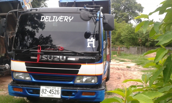 ขาย ISUZU DECA 210 และ NRR 195 สเป็คดั้มพ์นอกทั้งคัน พร้อมใช้งาน รับประกันความงาม