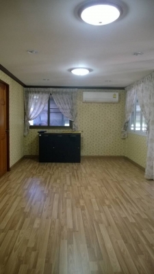 ขายบ้านพร้อมโกดังย่านพัฒนาการ154ตรว.ราคา15.89ล้าน