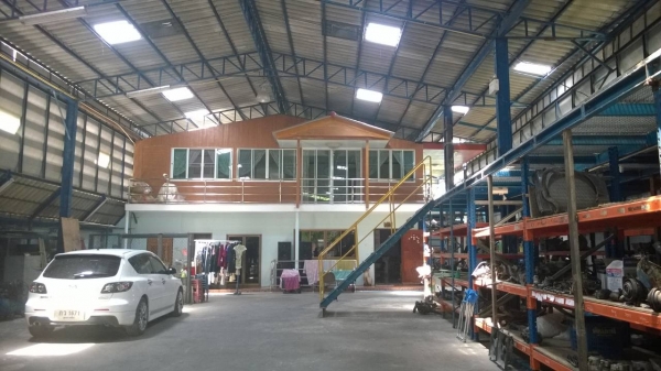 ขายบ้านพร้อมโกดังย่านพัฒนาการ154ตรว.ราคา15.89ล้าน